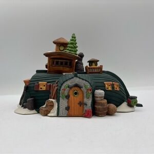 Dept 56 1989 HVC DVS David Copperfield Peggotty’s Seaside Cottage 5550-6 Vintage